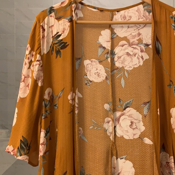 Beautiful open top - Picture 2 of 4